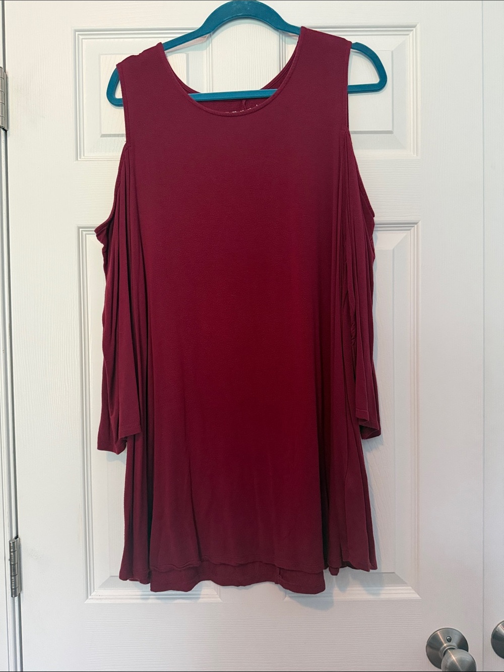 Cold-Shoulder Scoop Neck Women's Top - Burgundy